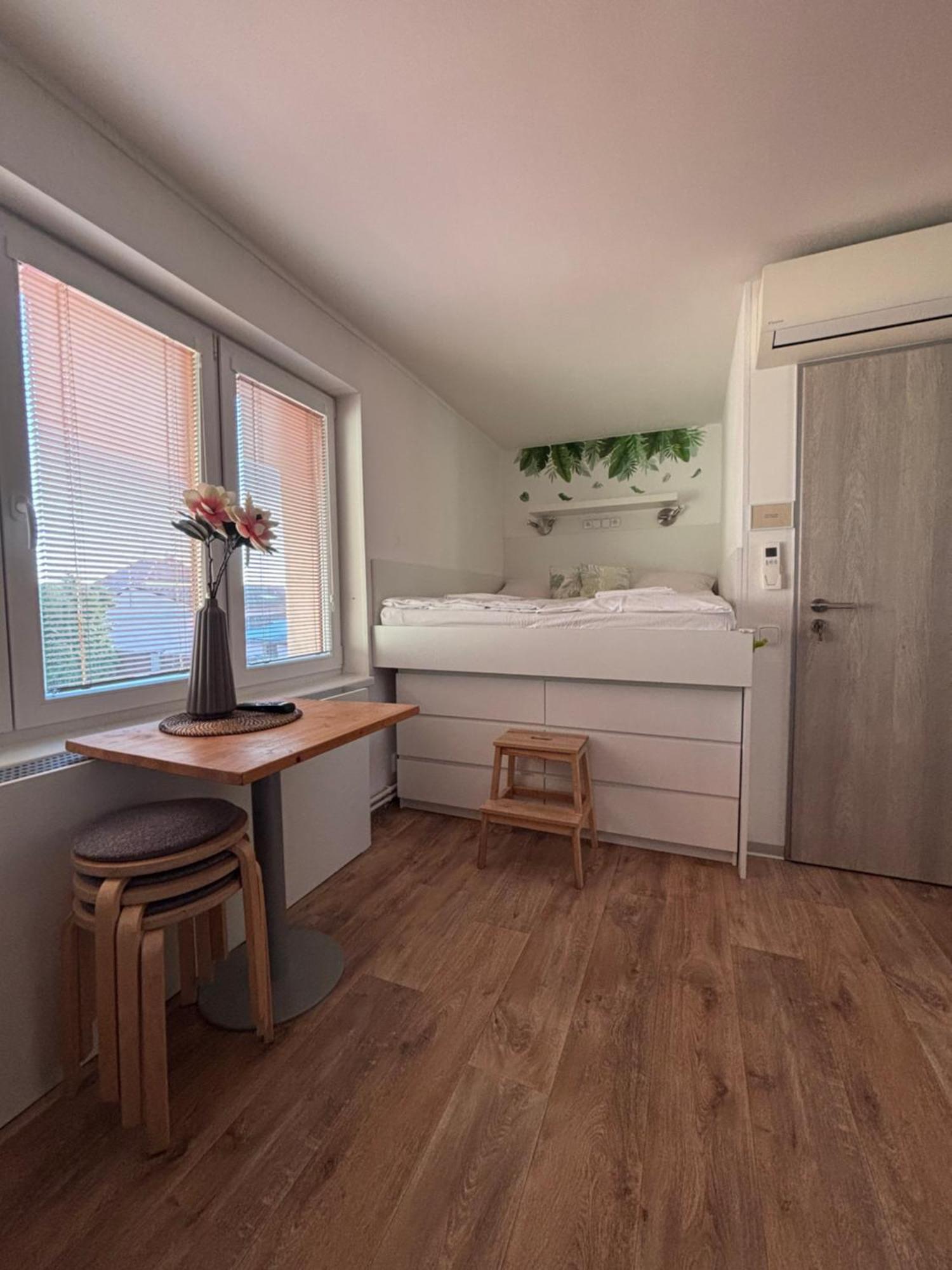 Apartmany Marco Polo 雷德尼斯 外观 照片