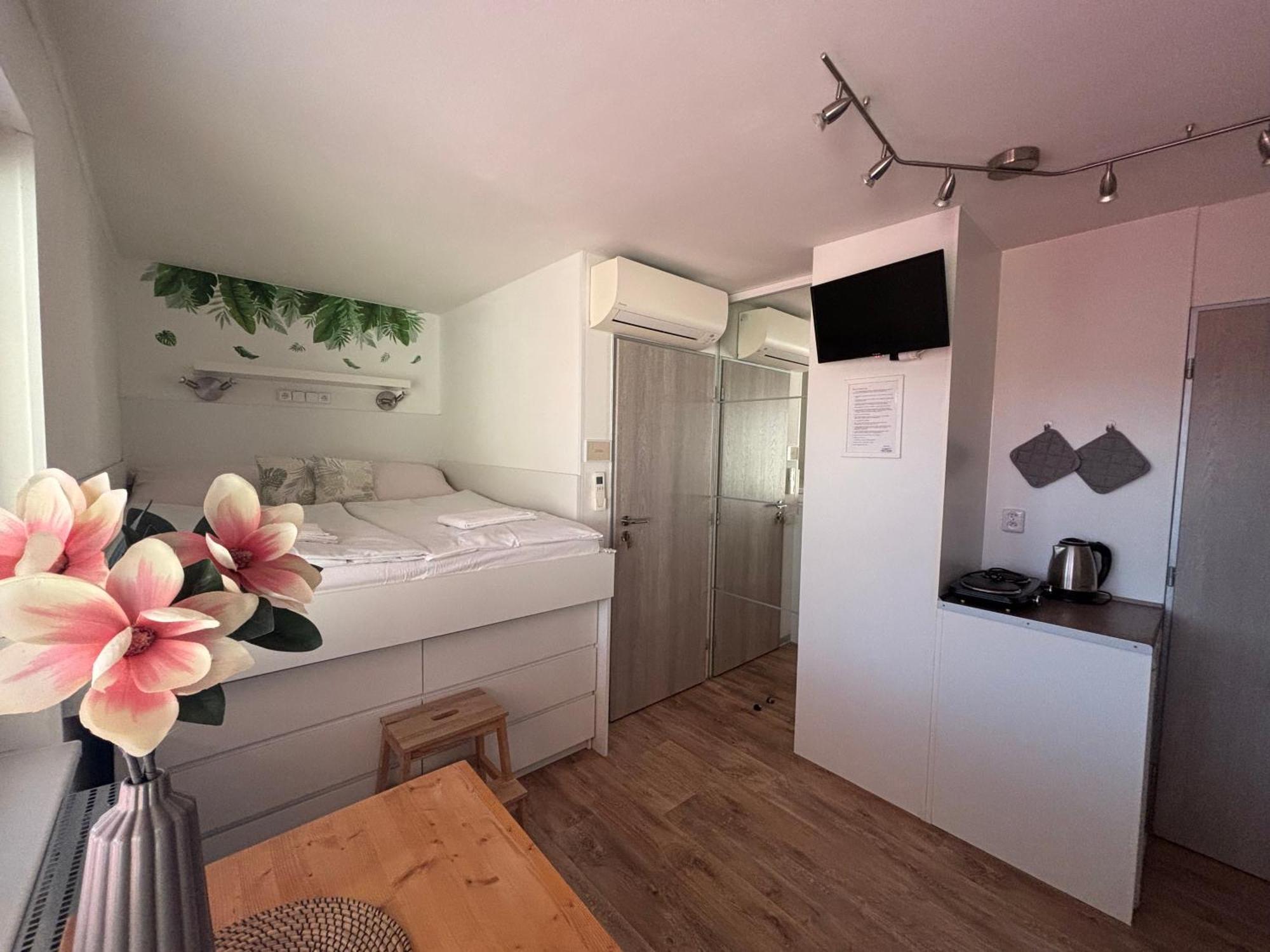 Apartmany Marco Polo 雷德尼斯 外观 照片